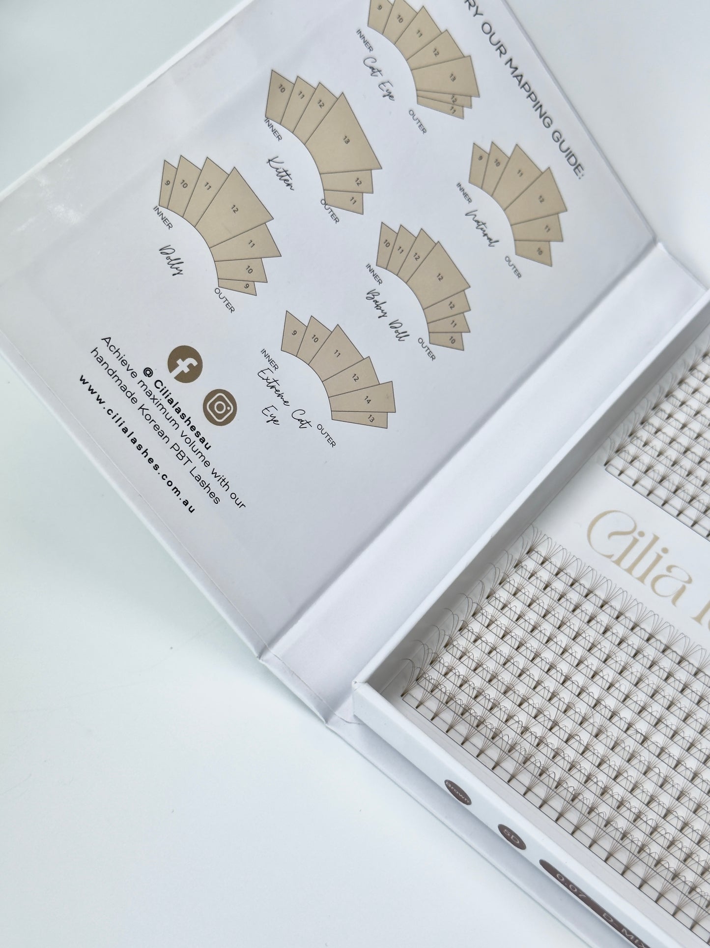 MEDIUM BROWN XL 5D SHORT STEM - D CURL - 440 PREMADE FANS